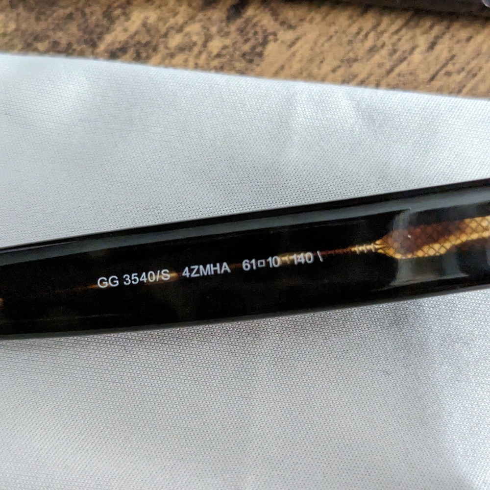 Gucci Sunglasses - Picture 4 of 6